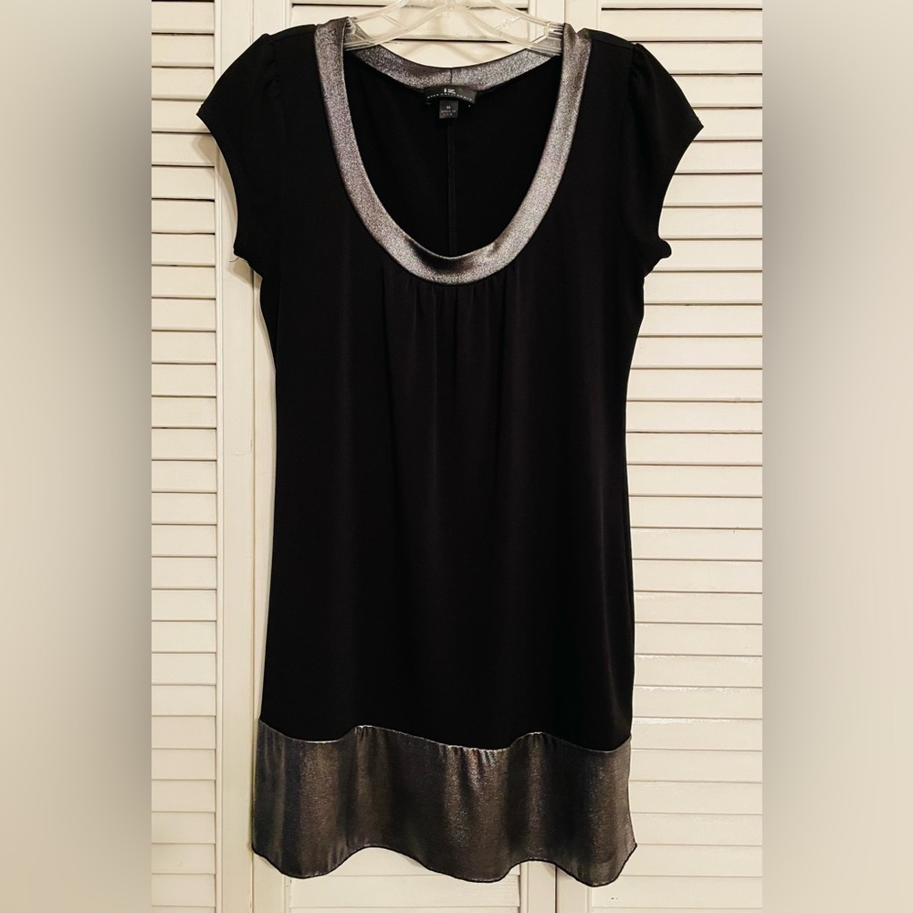 iZ Byer California Juniors Short Sleeve Dress Size Medium EUC